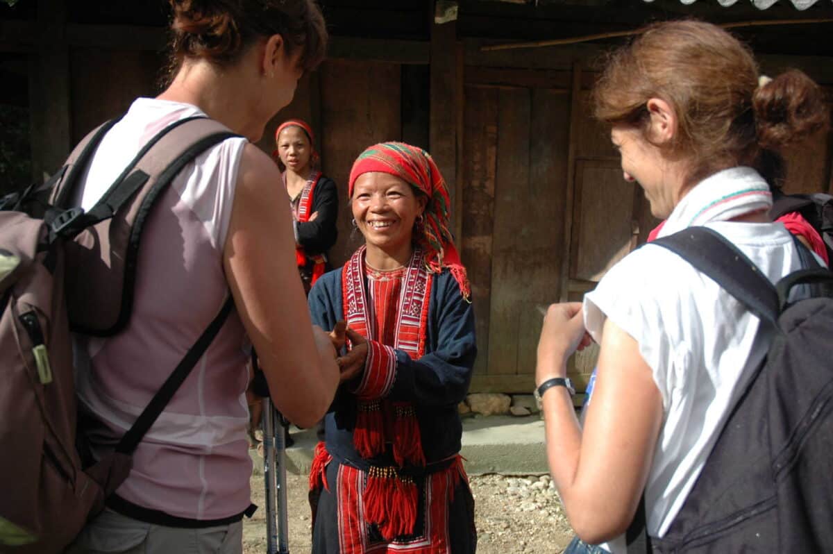 Rencontres locales et immersion dans la culture : apprendre à voyager autrement